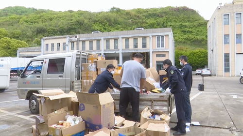 我县集中销毁一批侵权假冒商品