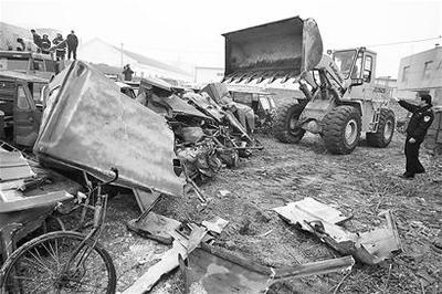 150辆“黑摩的”被集中销毁_新闻中心_新浪网