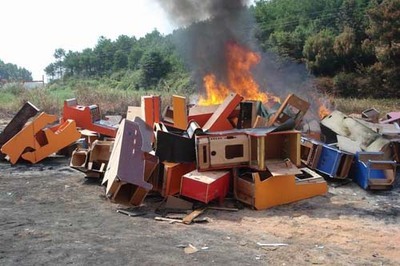 福安“黑网吧”藏匿民房--新闻中心 | 宁德网 | 闽东新闻网 | 福建省重点新闻网站 | 宁德网络传媒中心